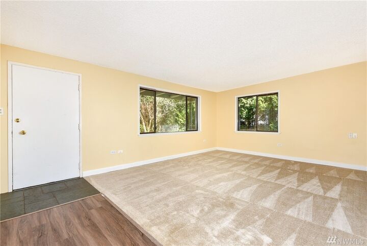 Property Photo: 15336 Juanita Drive NE WA 98028