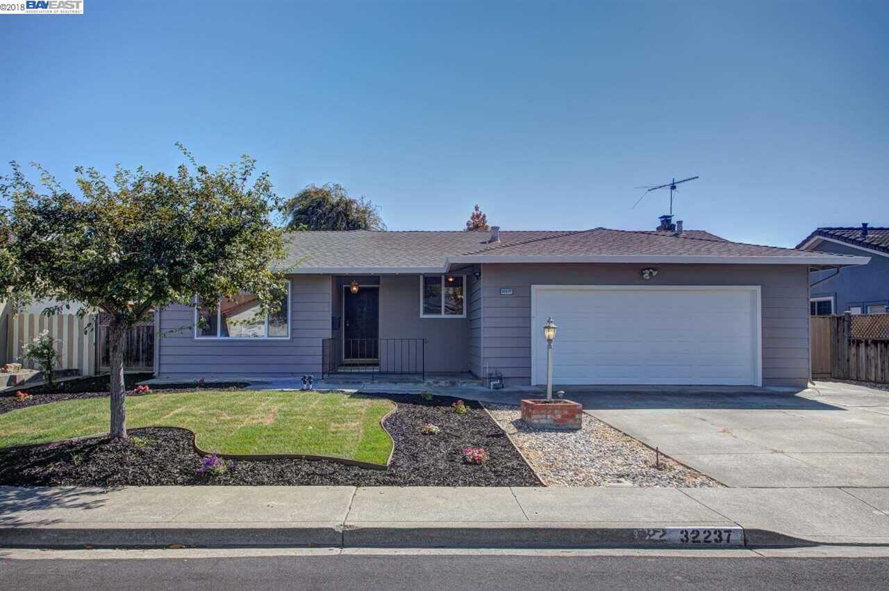 Property Photo: 32237 Devonshire Street CA 94587