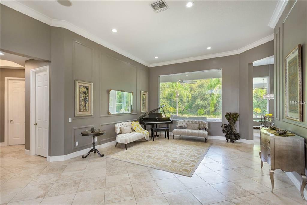 Property Photo:  8484 Dunham Station Drive  FL 33647 