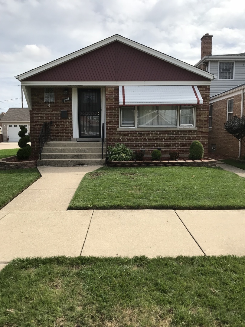 Property Photo:  5843 South Nottingham Avenue  IL 60638 