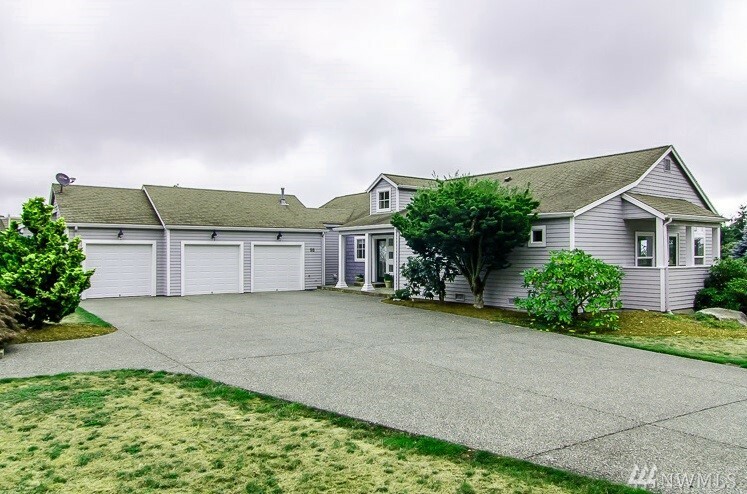 Property Photo:  98 S Glacier Peak Dr.  WA 98282 