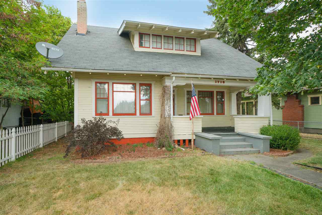 Property Photo:  1718 W Montgomery Ave  WA 99205 