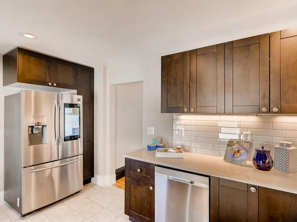 Property Photo:  3947 Nokomis Avenue  MN 55406 