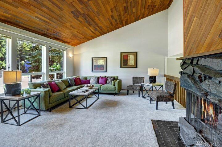 Property Photo:  14131 149th Place SE  WA 98059 