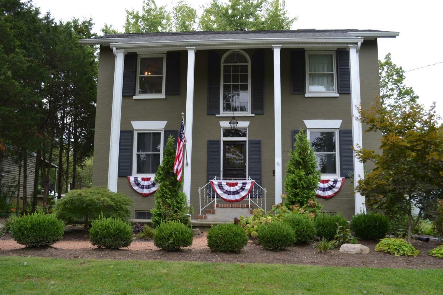 Property Photo: 475 E Sharon Road OH 45246