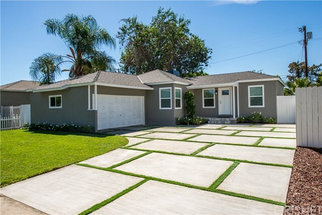 Property Photo:  6649 Yarmouth Avenue  CA 91335 