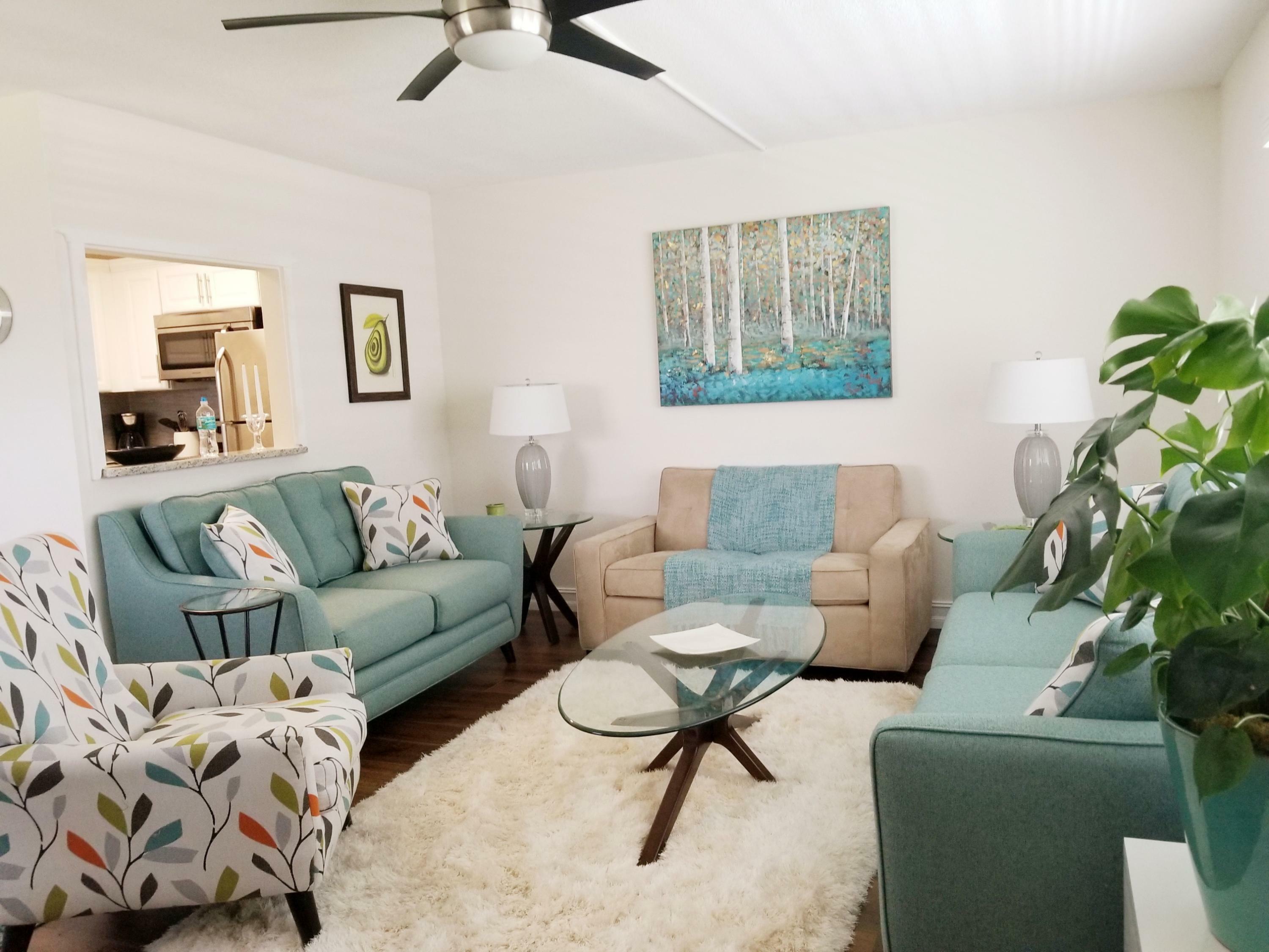 Property Photo: 200 Horizons W 205 FL 33435