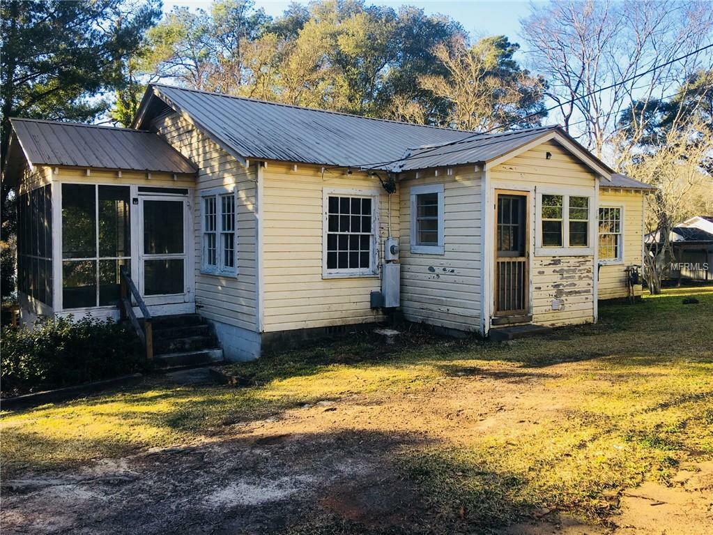 Property Photo:  20 W Barnes Avenue  FL 32324 