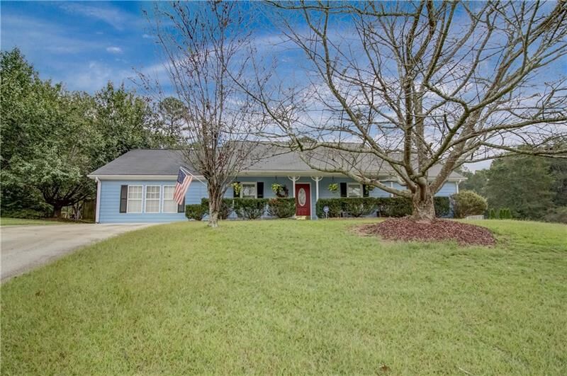 Property Photo:  1855 Harness Trail   30043 