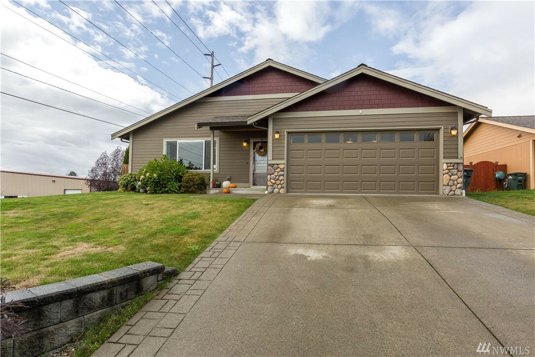 Property Photo:  4965 Sunset Park Place  WA 98248 