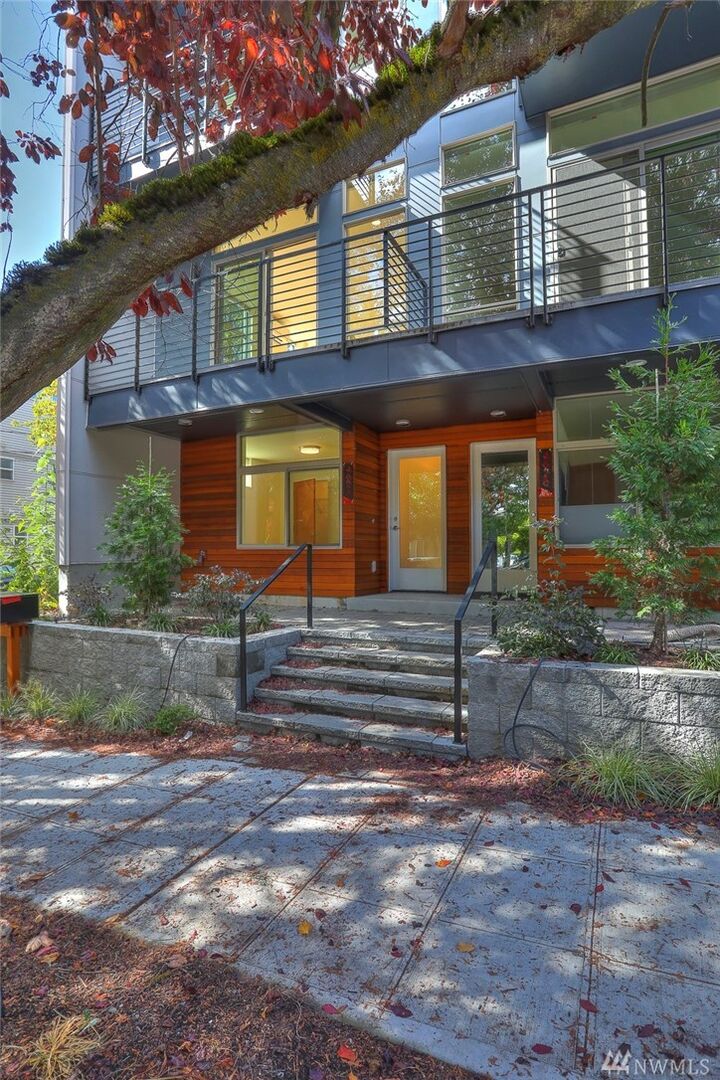 462 A NE Maple Leaf Place  Seattle WA 98115 photo
