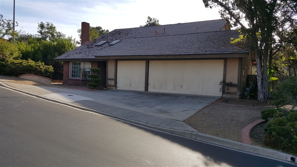 Property Photo: 17245 Cliquot Ct CA 92064