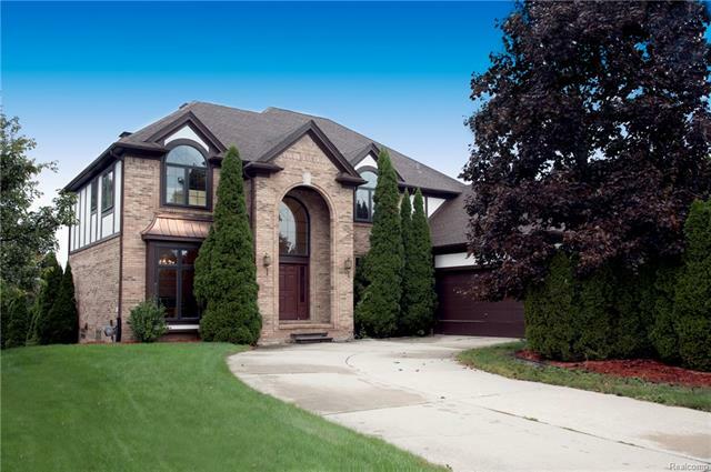 Property Photo:  3636 Aynsley Drive  MI 48306 