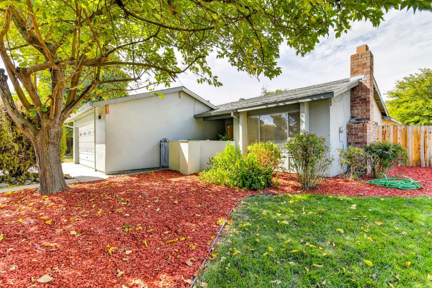 Property Photo:  7025 Roca Way  CA 95842 