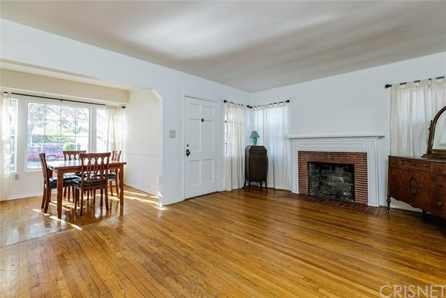 Property Photo:  128 N Lincoln Street  CA 91506 