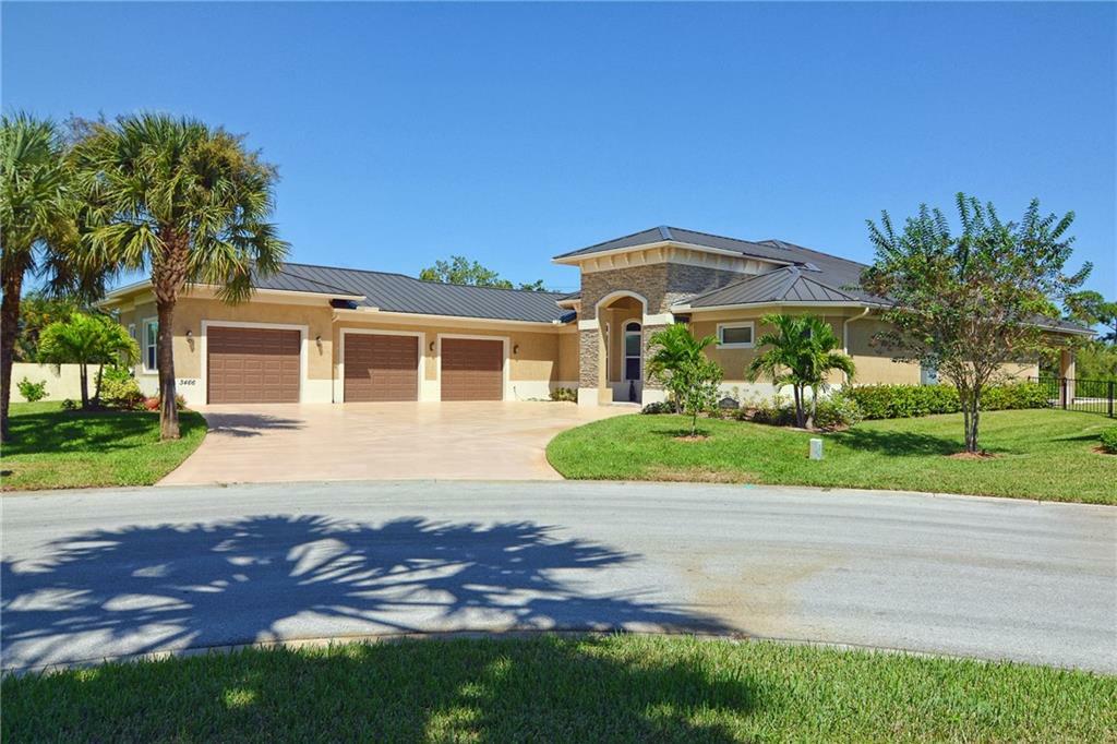 Property Photo:  3466 SE Crooked Creek Court  FL 34997 