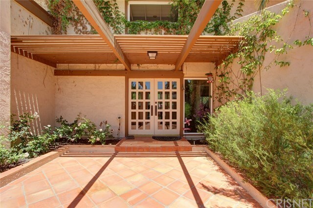 Property Photo:  19447 Pine Valley Avenue  CA 91326 