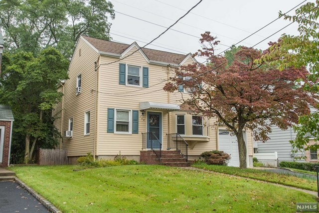 Property Photo:  148 White Oak Terrace  NJ 07109 