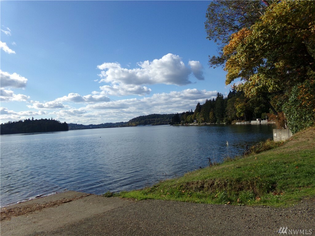 Property Photo: 40 E Cloud WA 98584