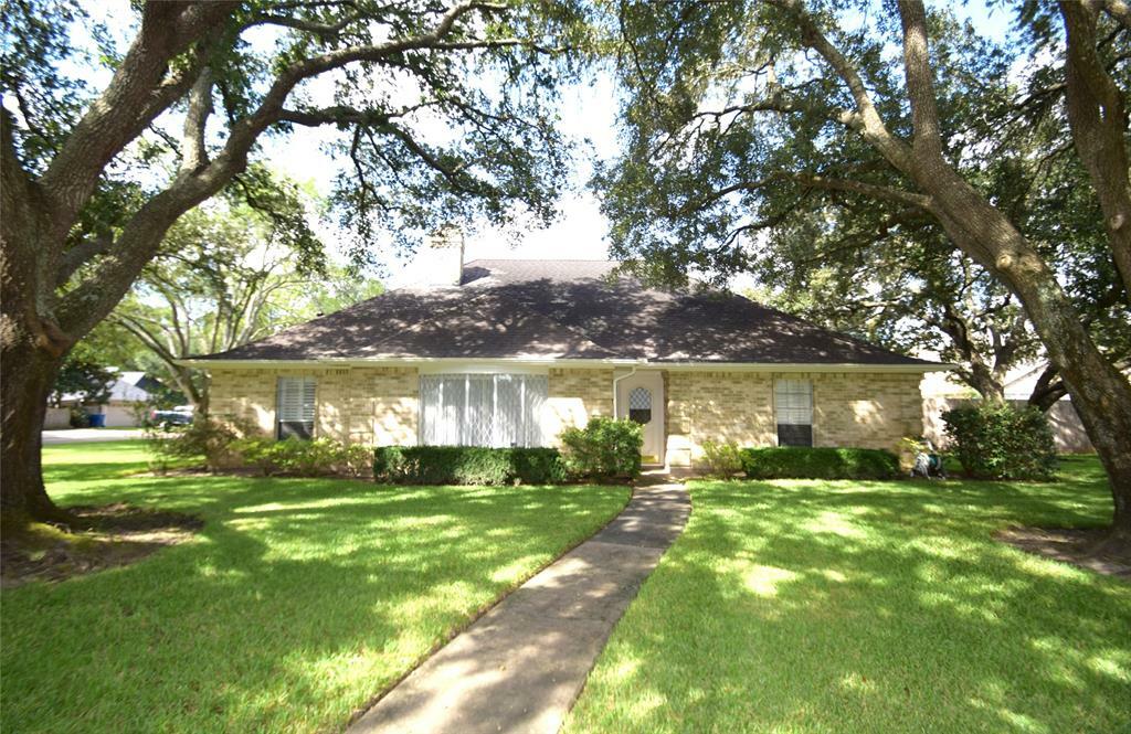 Property Photo:  1103 Dogwood Street  TX 77493 