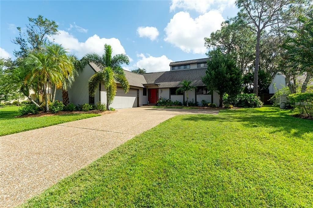 Property Photo: 5482 Beneva Woods Circle FL 34233
