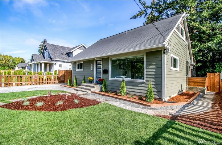 Property Photo: 215 Alameda Avenue WA 98466