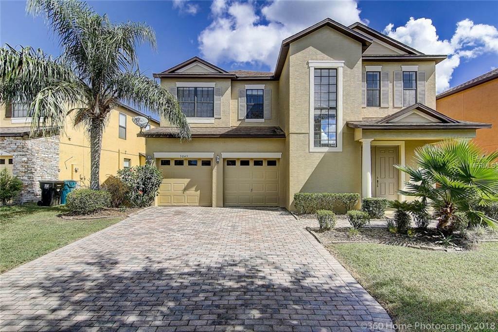 Property Photo:  9849 Lake District Lane  FL 32832 