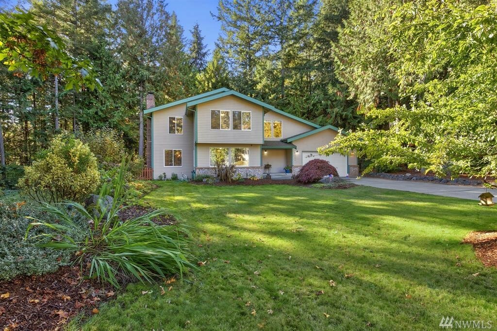 Property Photo: 21411 Sugarplum Dr NE WA 98370