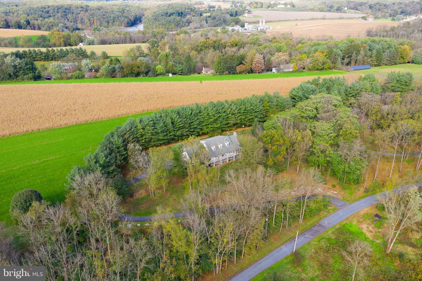 Property Photo: 211 Evans Road PA 17543