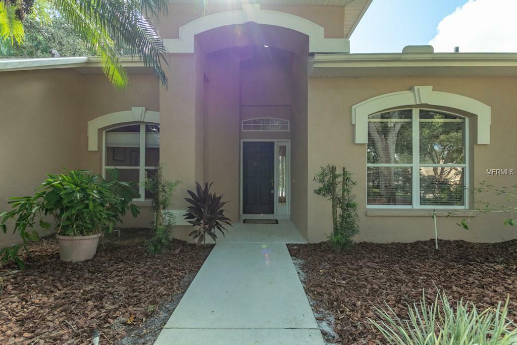 Property Photo:  2241 Eagle Bluff Drive  FL 33596 