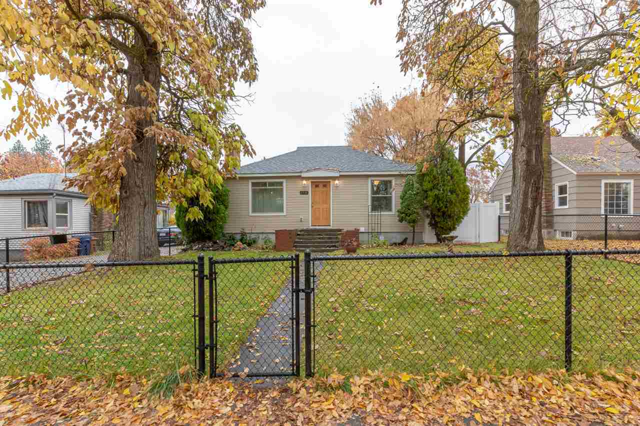 Property Photo:  2710 W Garland Ave  WA 99205 