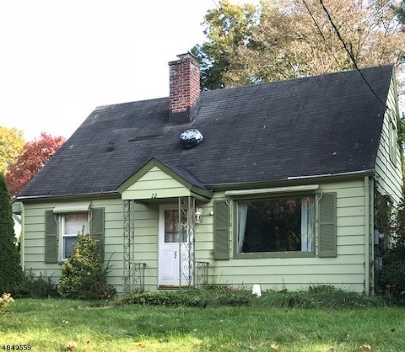 Property Photo:  22 Cherokee Rd  NJ 07016 