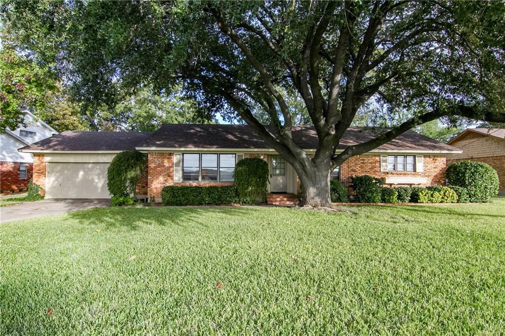 Photo de la propriété:  1014 N Bonnie Brae Street  TX 76201 