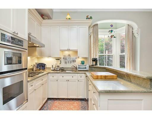 Property Photo: 30 Concord Square 2 MA 02118