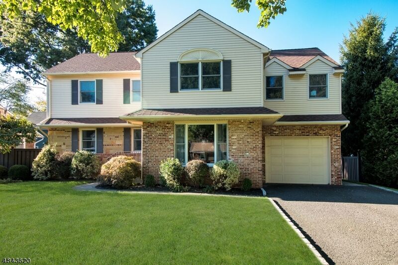 Property Photo:  75 Cottage Pl  NJ 07090 