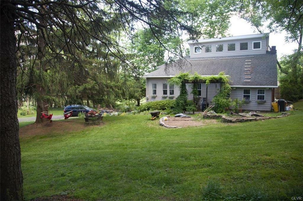 Property Photo:  2469 Ackermanville Road  PA 18013 