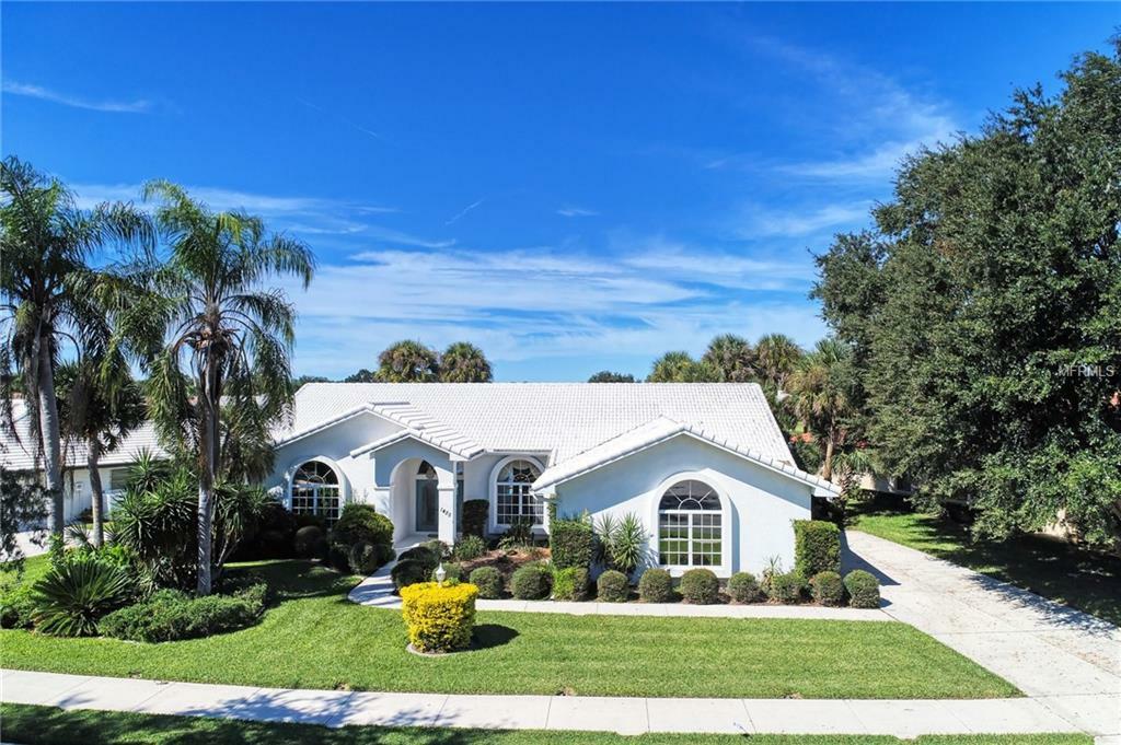 Property Photo:  1425 Gleneagles Drive  FL 34292 