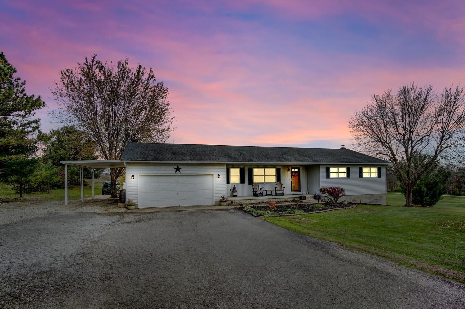 Property Photo:  7401 Tarlton Road  OH 43113 