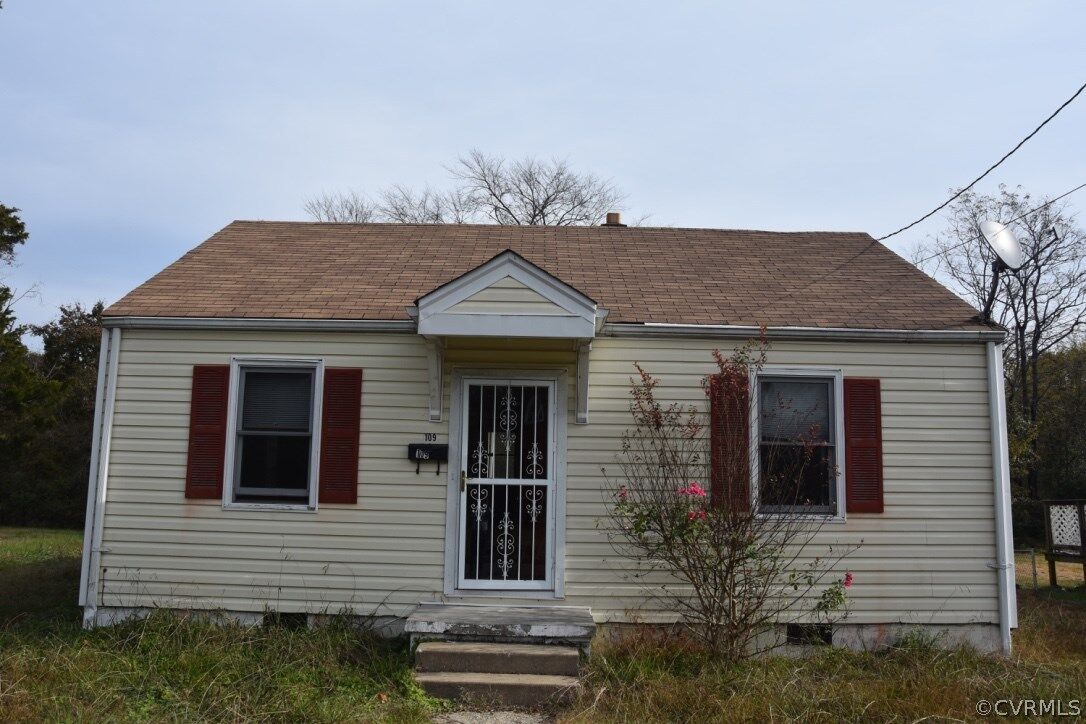 Property Photo: 109 Center Street VA 23803