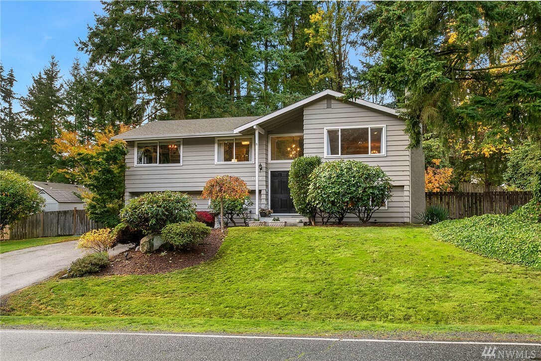 Property Photo:  24224 23rd Ave W  WA 98021 