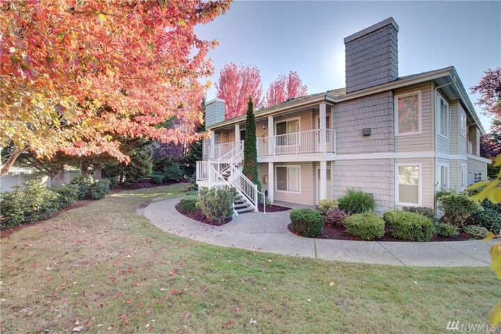 11130 SE 208th St J201  Kent WA 98031 photo