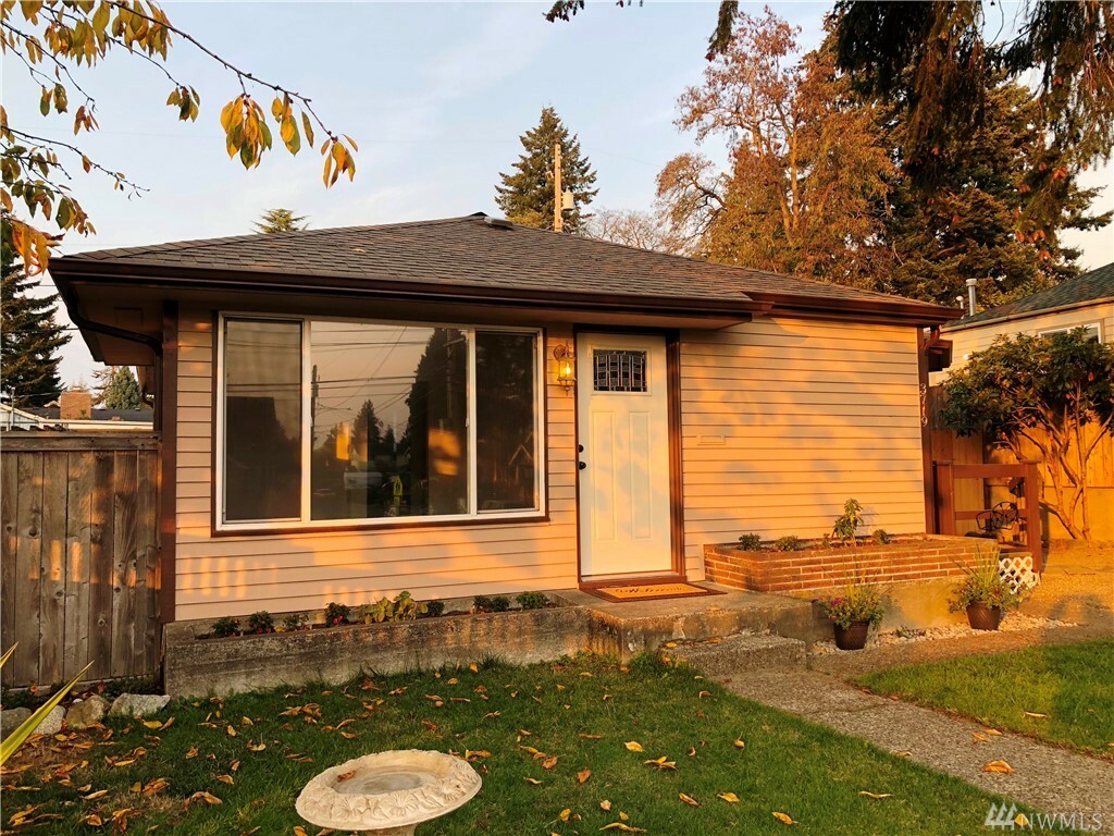 Property Photo:  3719 S 12th St  WA 98405 