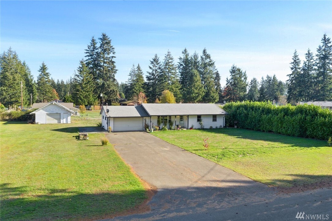 Property Photo:  2768 SE Water Lane W  WA 98366 