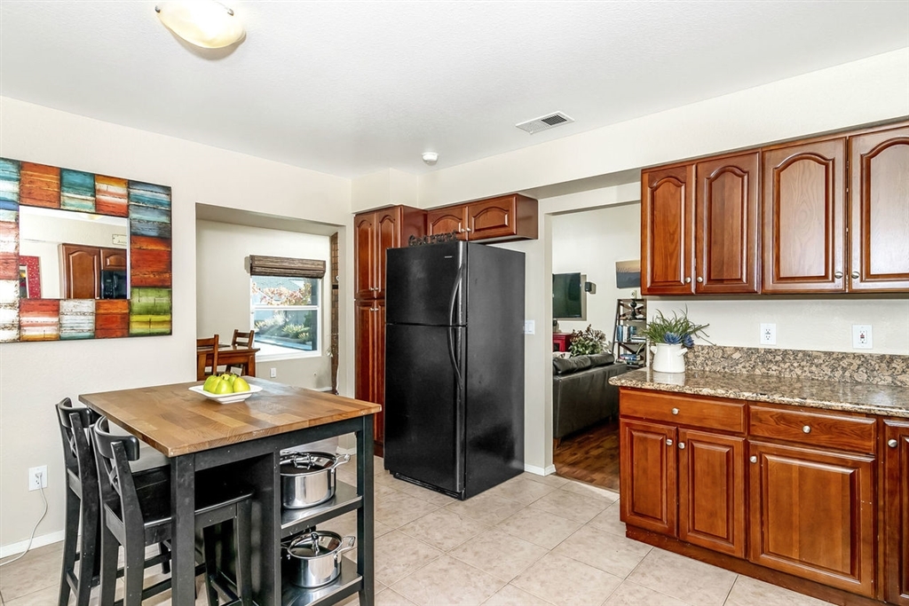 Property Photo: 10810 Montego Dr CA 92124