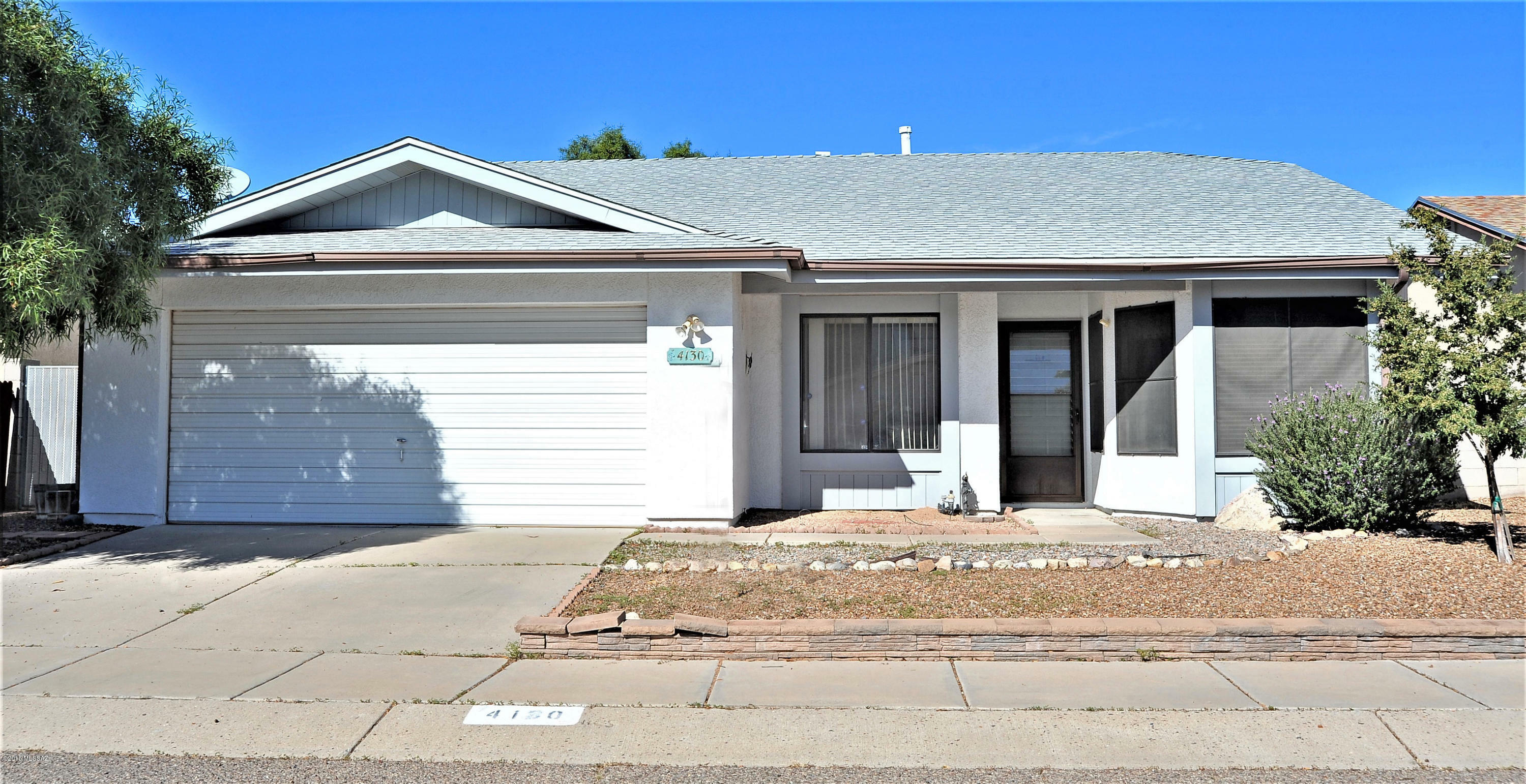 Property Photo:  4130 W Crescent Street  AZ 85742 