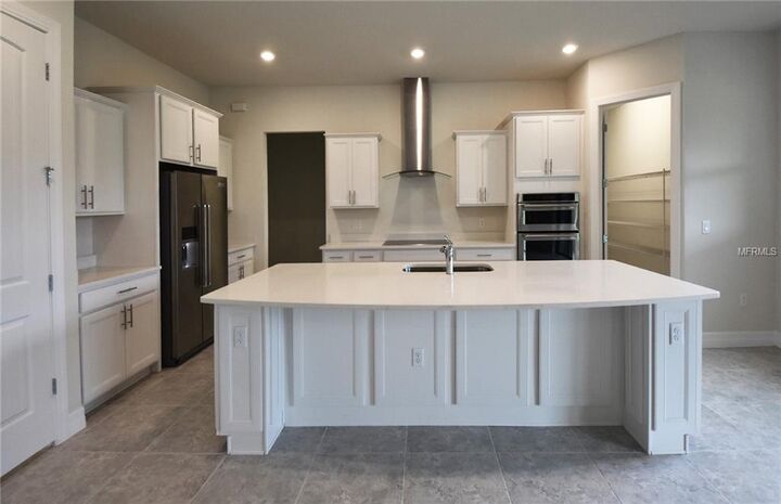 Property Photo: 929 Gelding Lane FL 32765