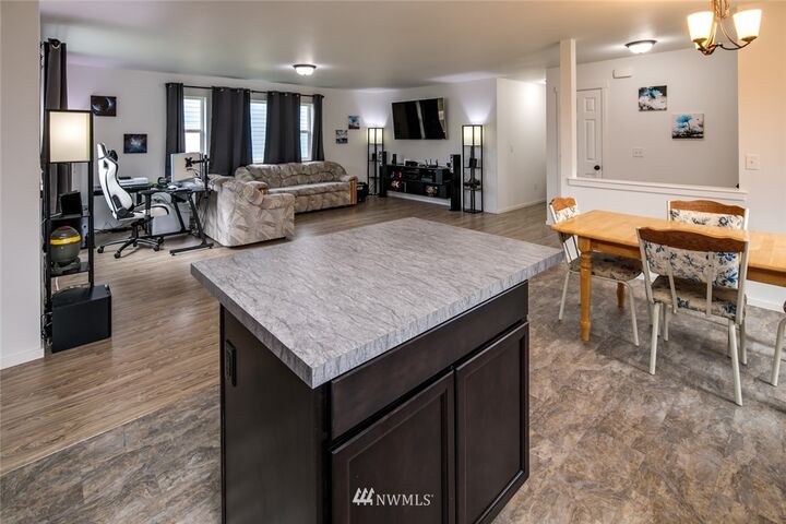 Property Photo:  1470 Leighton Street  WA 98230 