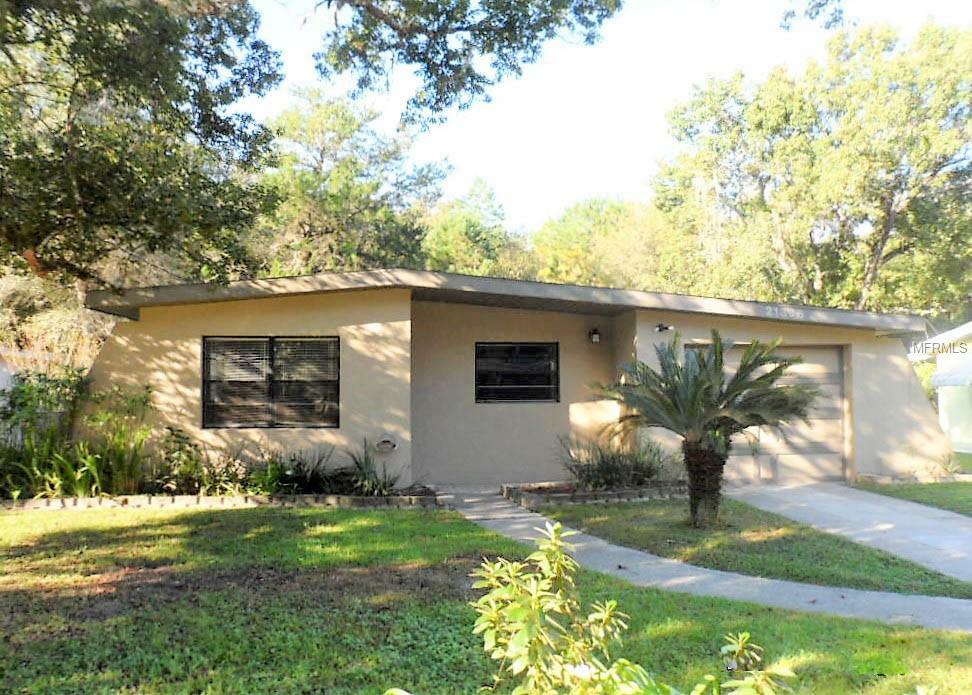 Property Photo: 21386 Canal Drive FL 34601