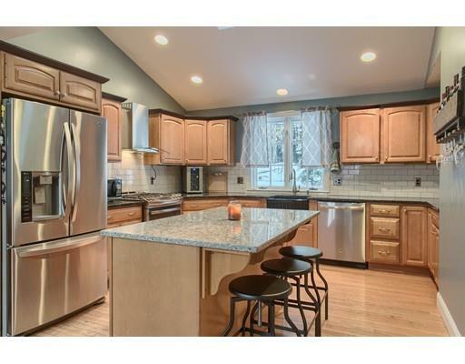 Property Photo: 107 Maple St MA 01583