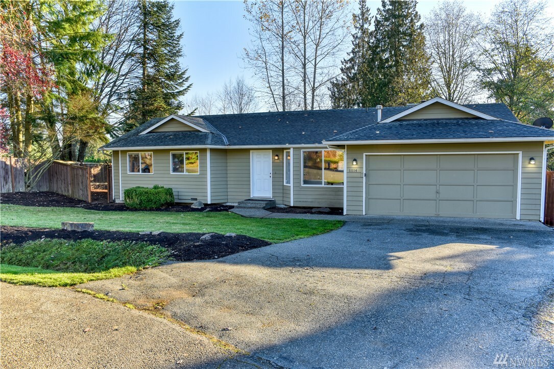 Property Photo:  11114 23rd Place SE  WA 98258 